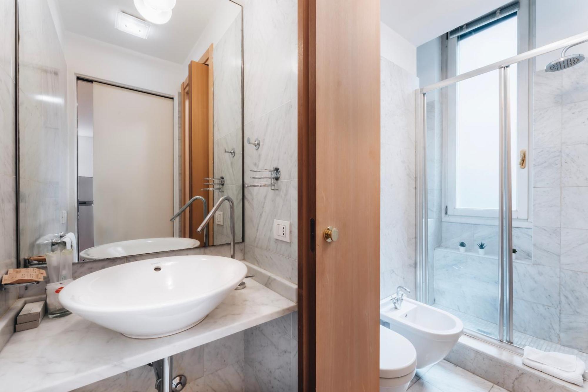 Charming De Togni Apartment ميلان المظهر الخارجي الصورة